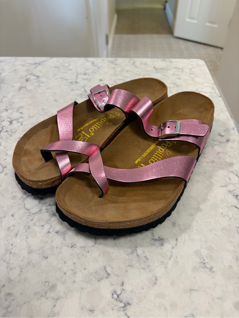 NWOT Birkenstock Papillio Mayari style sandals in metallic pink